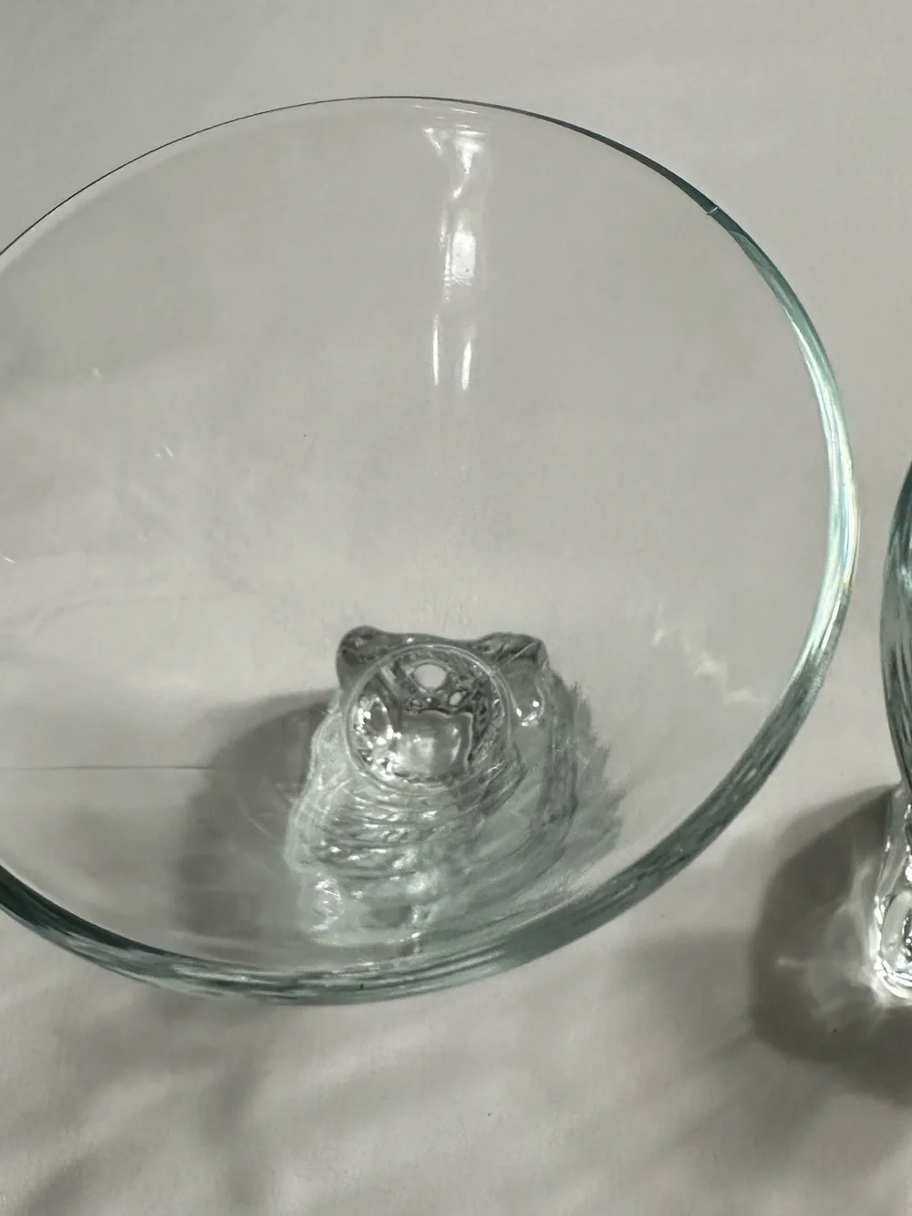 Set of 2 Clear Glass Martini / Cocktail Glasses